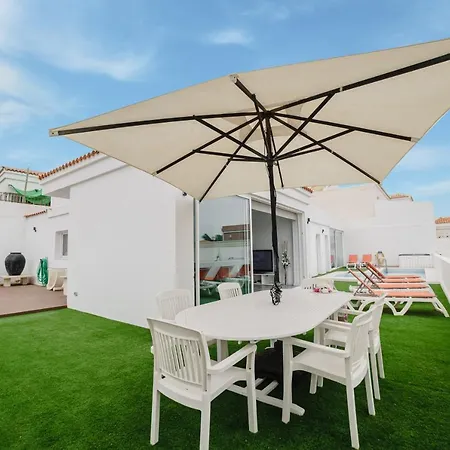 Carlota Tenerifesummervillas * Costa Adeje (Tenerife)